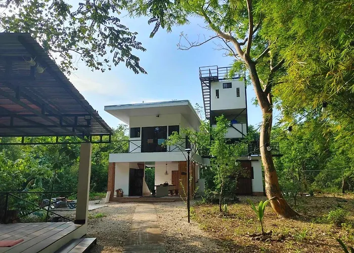 Couette-café Antema Secteur Tamarindo, Piscine, Yoga, Gym, Jungle Et Paix 4*