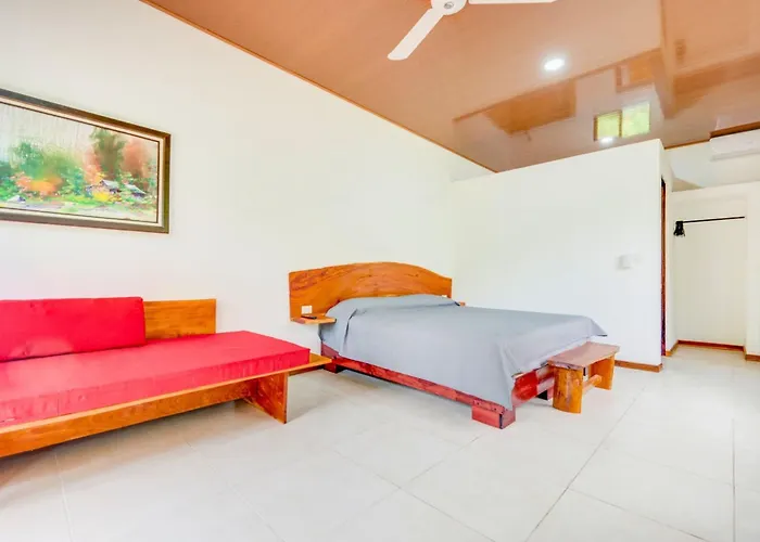 Antema Secteur Tamarindo, Piscine, Yoga, Gym, Jungle Et Paix Couette-café Tamarindo