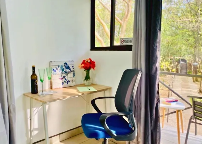Antema Secteur Tamarindo, Piscine, Yoga, Gym, Jungle Et Paix Couette-café 4*