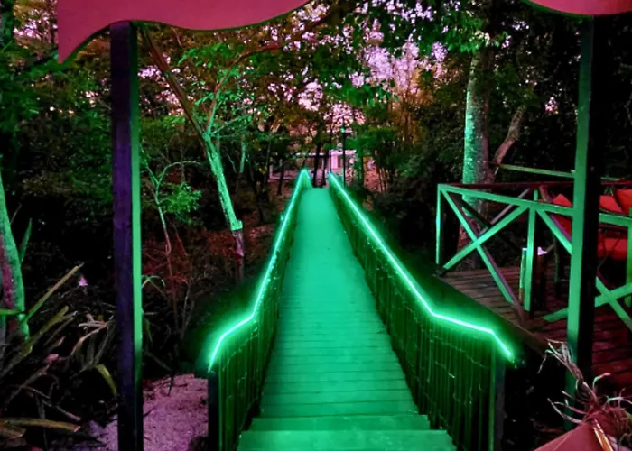 Antema Secteur Tamarindo, Piscine, Yoga, Gym, Jungle Et Paix Couette-café 4*